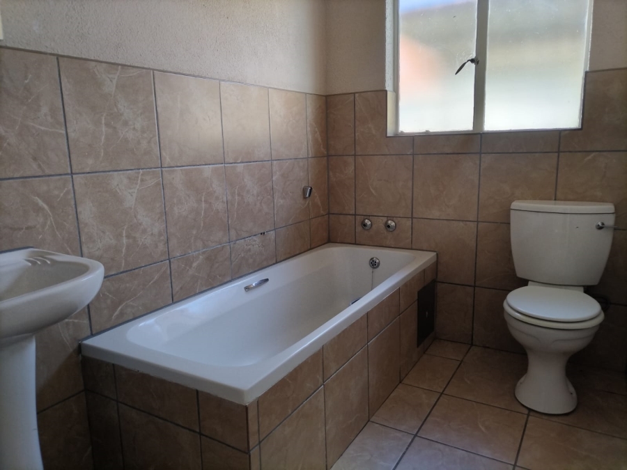 3 Bedroom Property for Sale in Waterkloof Hill Estate North West